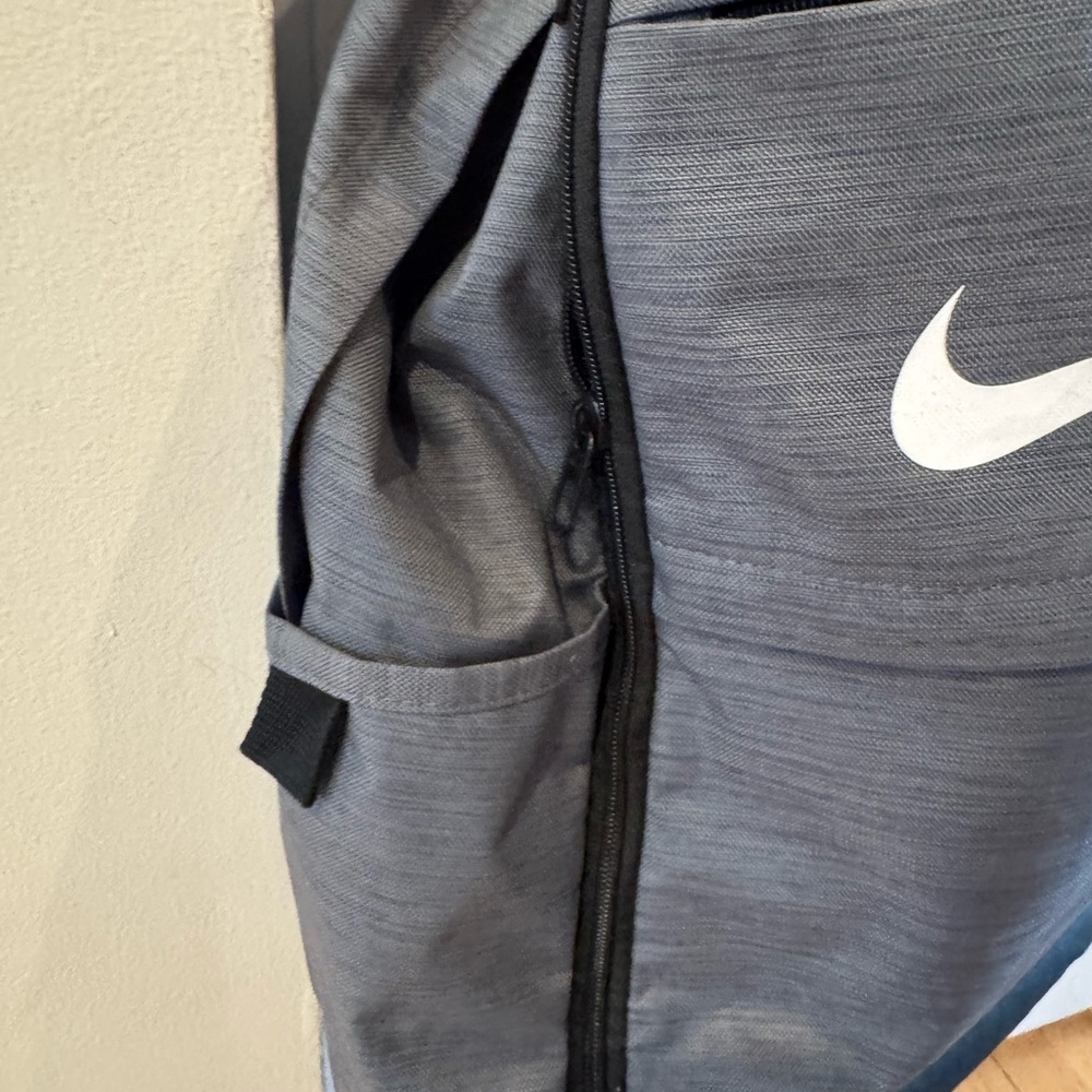 Nike Gray Backpack for Men - Picture 4 of 5